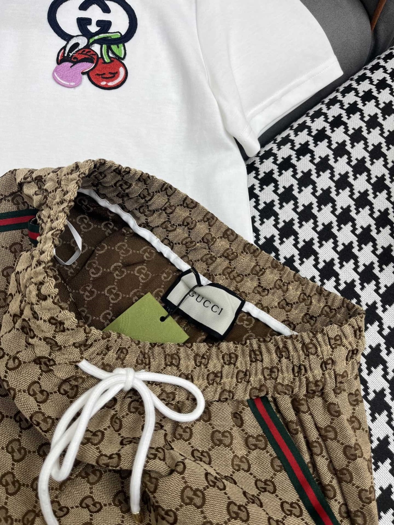 Gucci T-Shirts